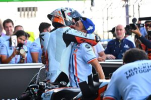 Bezzecchi consolida el proyecto Aprilia en Tailandia y acentúa la nueva igualdad en MotoGP